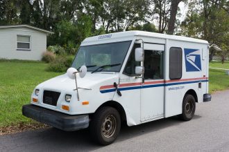 Congress Investigates St. Louis Postal Service Failures