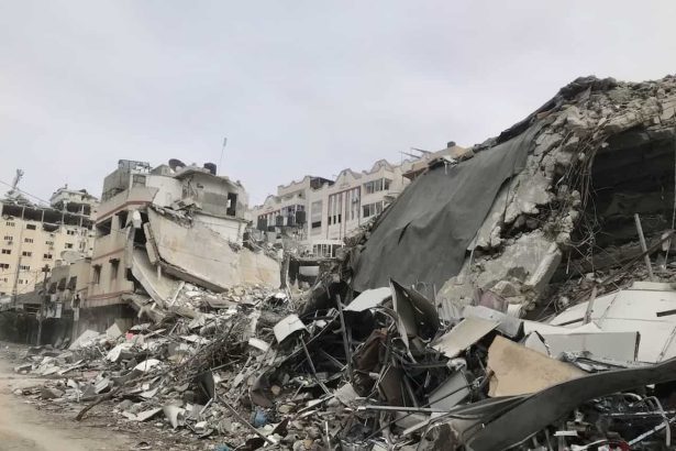 Rescue workers at death toll nears 1,500 in Venezuela twin quakes site
