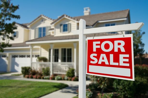 U.S. Foreclosure Activity Climbs 21% Amid Compounding Financial Pressures for Homeowners